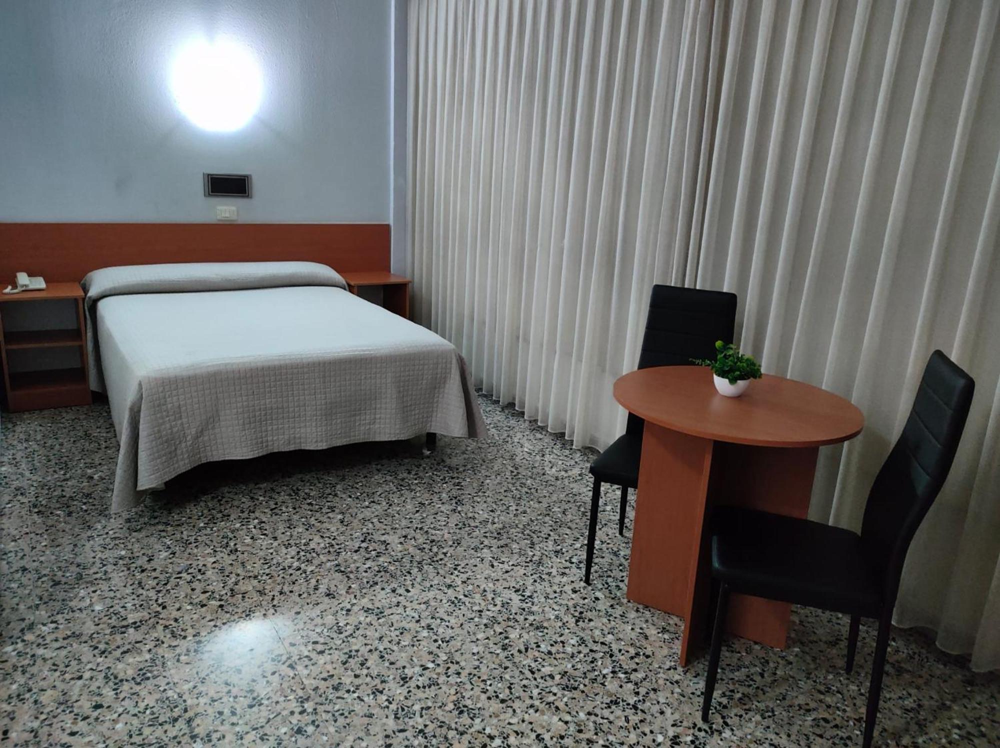 Hotel Cogullada ซาราโกซา ภายนอก รูปภาพ