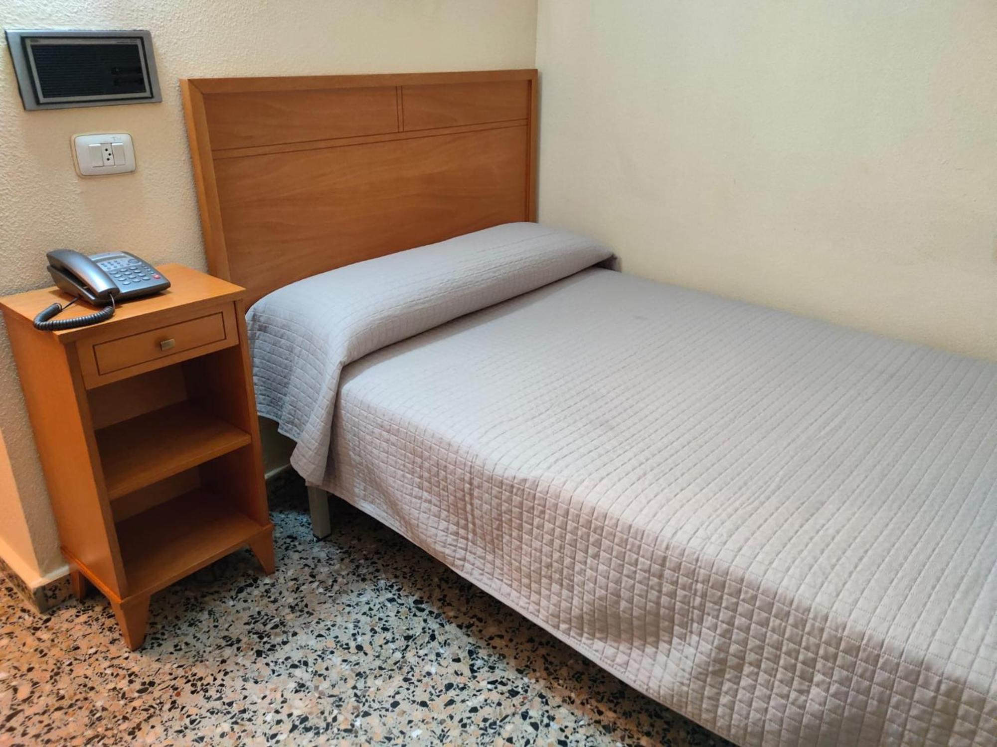 Hotel Cogullada ซาราโกซา ภายนอก รูปภาพ